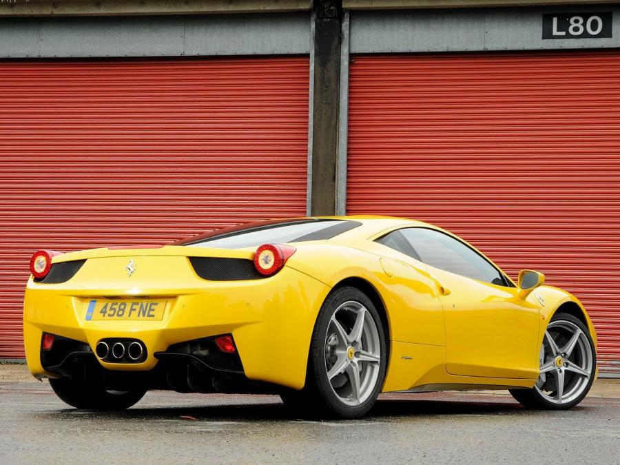  Ferrari 458 Italia 2009 года  (UK) (фото 19 из 21)